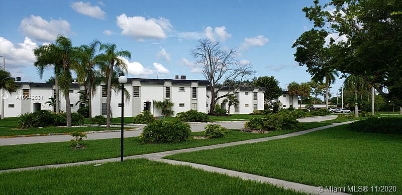 Sunset Palms West