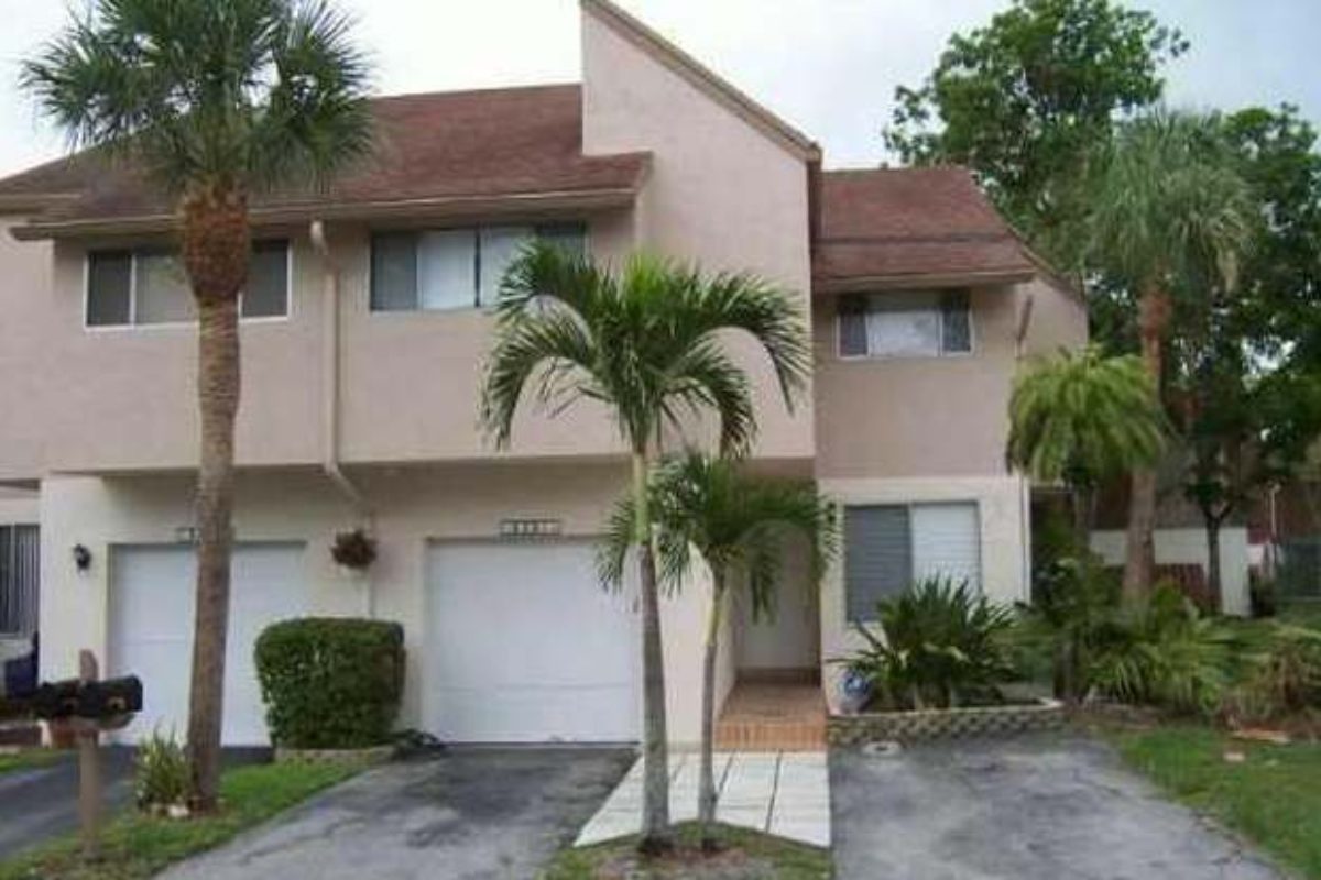Townhouses of Plantation