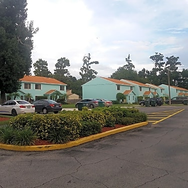 Whisper Oaks Villas